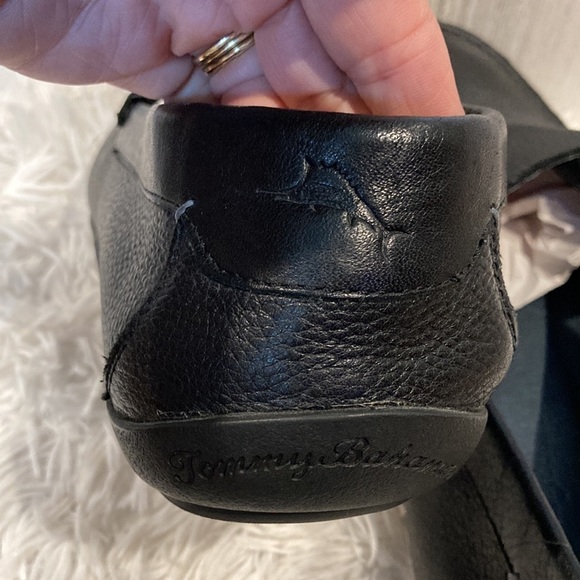 Tommy Bahama Nassau Venetian Black Leather Loafer - Picture 5 of 9